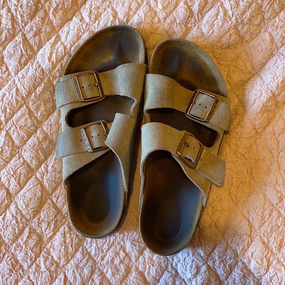 Taupe Birkenstock’s in good condition